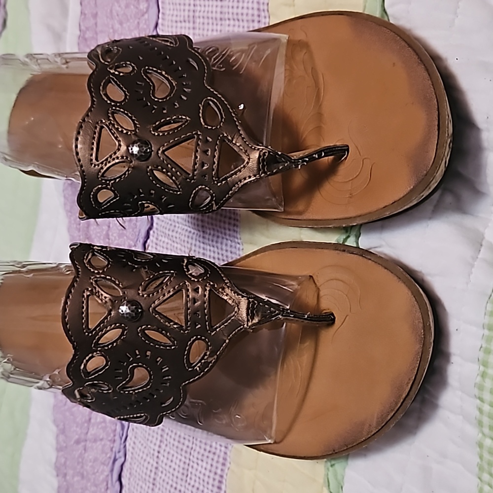 Clarks thong sandal copper brown size 10